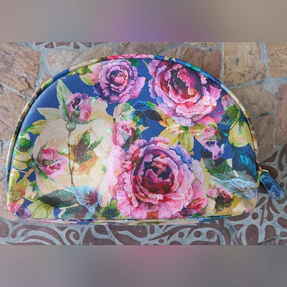 BETSEY JOHNSON New York Floral Zippered Make Up Bag NWOT